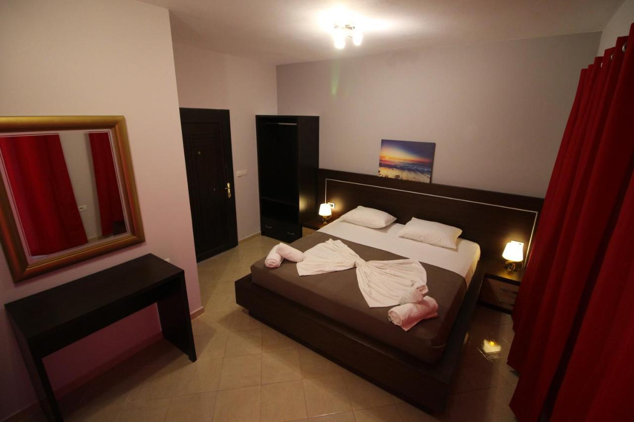Hotel Prishtina Sarande Ngoại thất bức ảnh