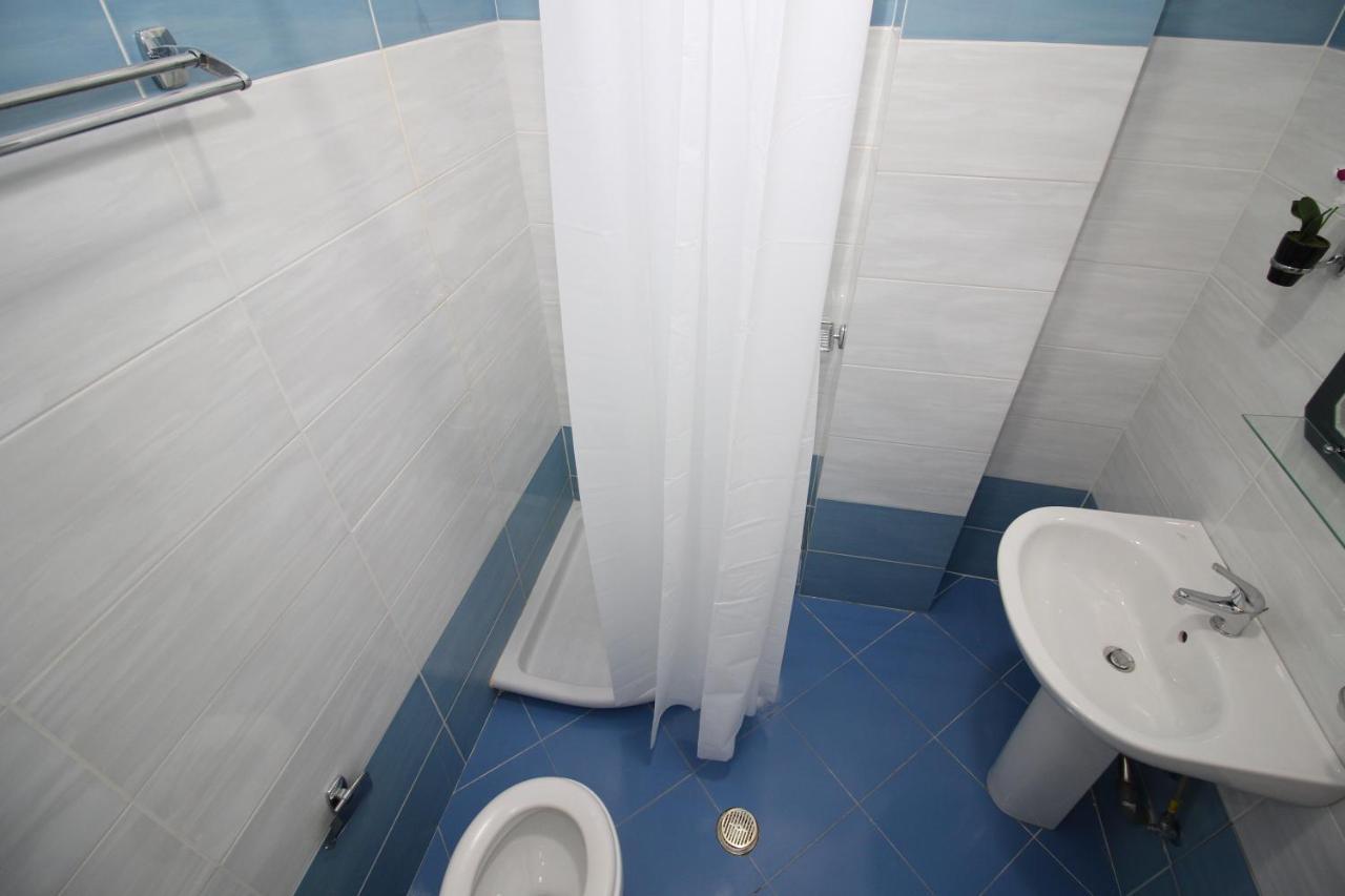 Hotel Prishtina Sarande Ngoại thất bức ảnh
