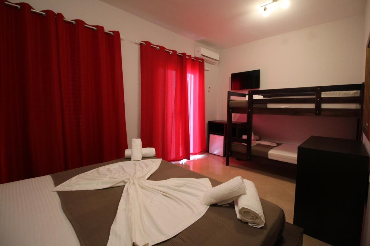 Hotel Prishtina Sarande Ngoại thất bức ảnh