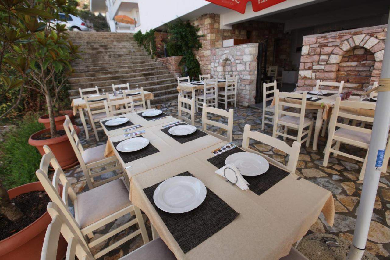 Hotel Prishtina Sarande Ngoại thất bức ảnh